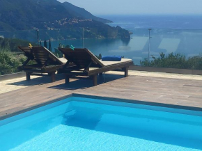 Villa Vardia-Amazing Seaviews with heated pool